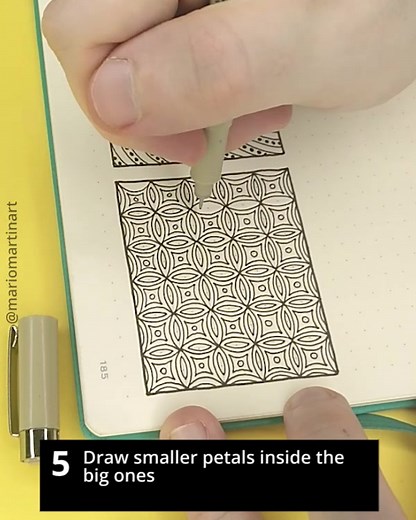 Cómo dibujar un patrón de pétalos abstractos paso a paso