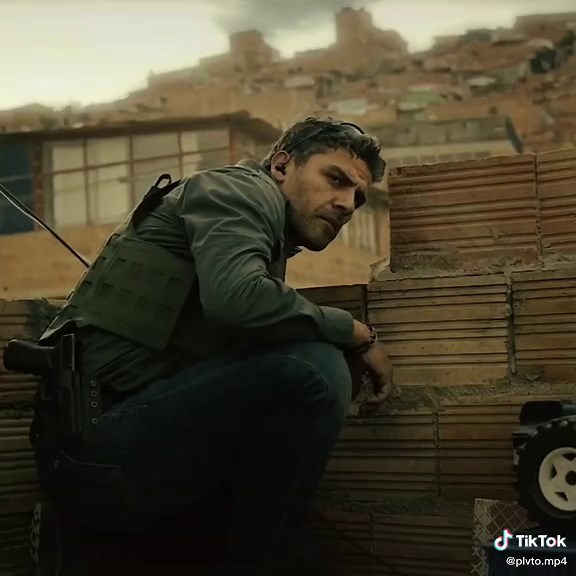 Santiago Garcia Character Analysis in Triple Frontier