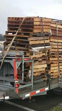 pallet wood ceiling detail. DIY project