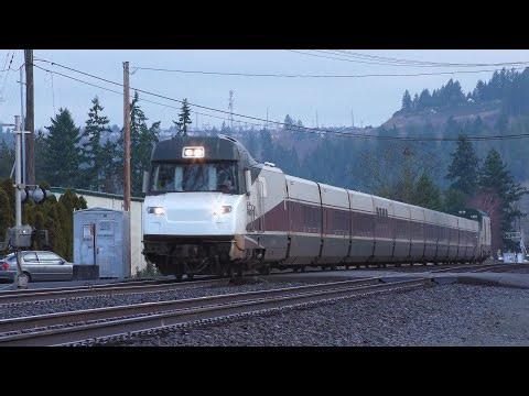 Fast Amtrak Cascades Talgo 8 & BNSF Vehicle Train!