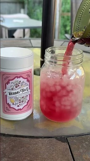 How to prepare iced tea using the Raspberry Lemon Verbena herbal tea from The Herbal Tea Co.