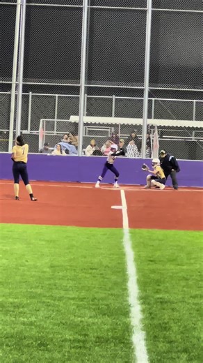 Sikich turns a single into a double with the wheels #tokayhighschool #tokaysoftball #highschoolsoftball #softball #softballlife