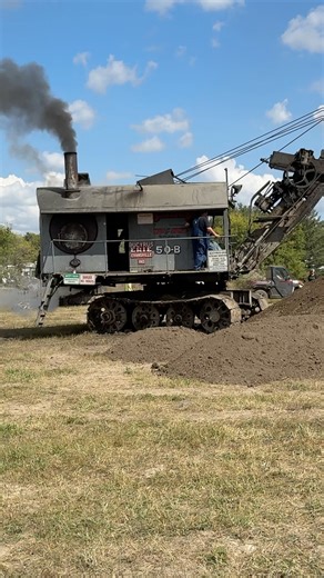 Bucyrus 50-B steam shovel working at Rollag MN tractor show #steamengine #steampower #excavator #heavyequipment #heavymachinery #shovel | Someplace or Another