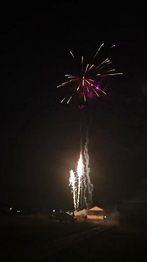 PIG & WHISTLE P5223 TEST FROM WINDA FIREWORKS