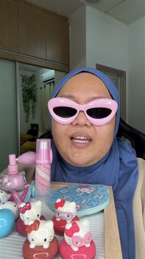 Makeup Tutorial with Hello Kitty Products