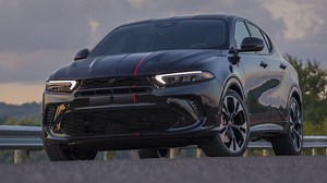 The 2023 Dodge Hornet Compact SUV Buzzes With Performance