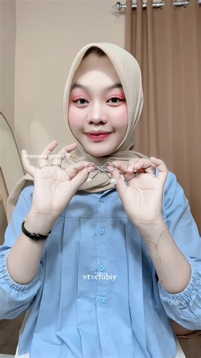 Stylish Hijab Outfit Inspiration with Accessories