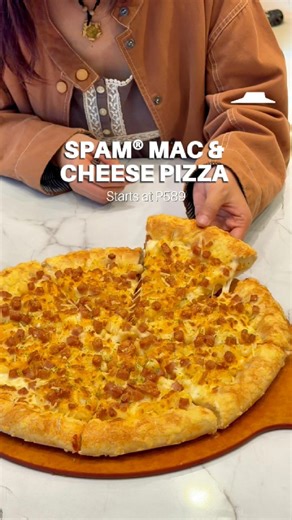 Savory spam meets creamy mac & cheese 😋 Two comfort food faves, one crave-worthy pizza! Our NEW SPAM® Mac & Cheese Pizza is rich, cheesy, savory, and packed with that signature SPAM® goodness in every bite. Starts at P589. Limited time offer only! Visit a Pizza Hut branch near you or order through pizzahut.com.ph, the Pizza Hut app, GrabFood, or foodpanda! #PizzaHutPH #SPAM | Pizza Hut