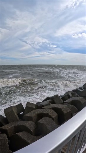 Tokyo Bay Turned Violent 🌊💨 | Extreme Wind in Japan May 4, 2026