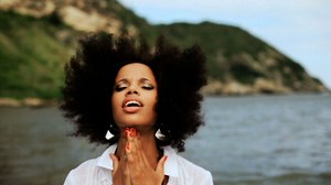 Melvis Santa, an Artist for All Seasons - JazzDeLaPena