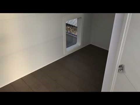 8'x10' Insulated dog castle #20275