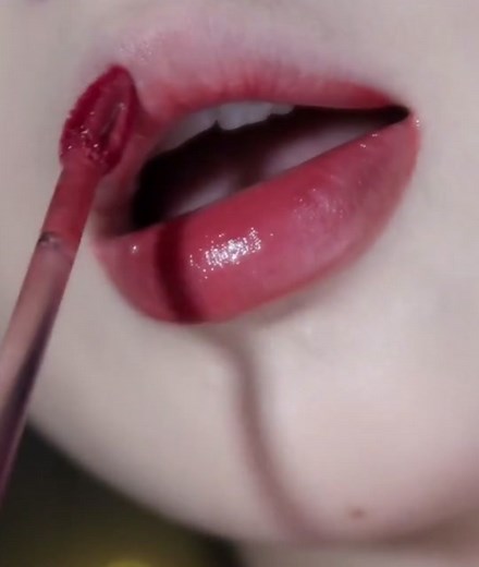 #おすすめ #日常 #夏メイク #リップグロス #落ちにくい #イメージ変わる #おすすめにのりたい #いいね #フォローお願いいたします #foryou #fyp #makeup