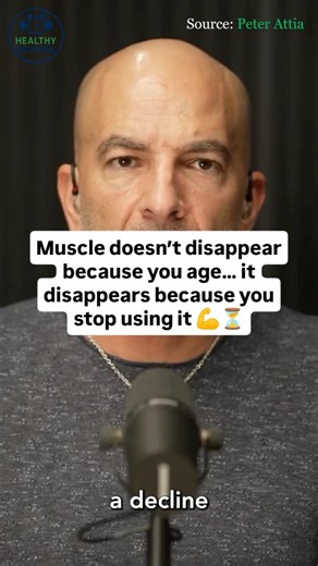 Healthy Decades on Instagram: "In this reel, Dr. Peter Attia explains how we gain or lose muscle as we age — and why the level of activity is the biggest deciding factor. Yes, there is a natural decline with every decade. But what matters FAR more is your movement, your training, and your ability to stay injury-free. Because here’s the truth Attia emphasizes: 👉 Muscle loss isn’t an age problem… it’s an inactivity problem. When you stop moving, stop challenging your muscles, or get injured and b