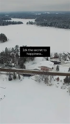 Can confirm: Waupaca is the small-town winter escape your soul has been craving. From cross-country skiing to ice fishing or a quiet snowshoe through the woods, there’s no shortage of ways to make winter your favorite season. ❄️ Gear up, get outside & find your happy place…here! | Visit Waupaca Chain O'Lakes