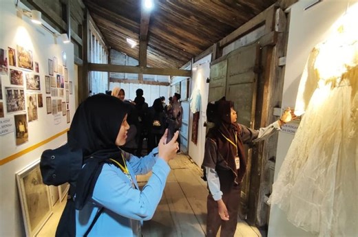 Menjadikan Arsip Museum Nyah Lasem Sebagai Memori Kolektif Bangsa | National Geographic