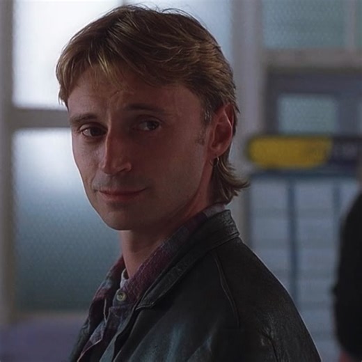 Not really Rumple but like it’s Robert fricken Carlyle ✋😩 #robertcarlyle #robertcarlyleedit #ouat #onceuponatime #rumplestiltskin #thefullmonty #thefullmonty #fypシ #fortniteclips #smoothoperator