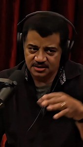 The Only Animal That Can Technically Live Forever — The Immortal Jellyfish 😳🌊 The immortal jellyfish can reverse aging and restart its life cycle endlessly. Nature is wild. 🌊🧬 #Science #OceanFacts #ImmortalJellyfish #DidYouKnow #MindBlown #Biology #MarineLife #CosmicClues #LearnSomethingNew #NatureFacts #Evolution #Education #AnimalKingdom #neildegrassetyson #ScienceReels #universe #space #jellyfish #nature | Cosmic Clues