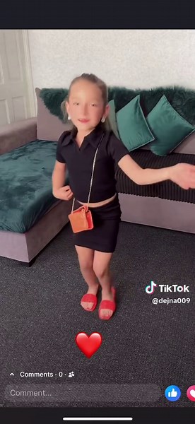 #everyone 🖤❤️