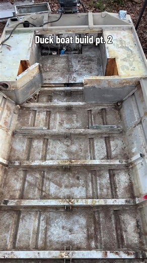 Duck Boat Build Progress: Enhancing Functionality