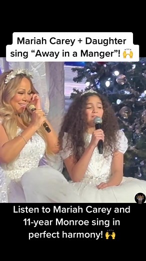 Mariah Carey, and her daughter Monroe Cannon, 11, singing during Mariah's MERRY CHRISTMAS TO ALL show in Toronto, Canada. [NOTE: Video has camera swaying] * #MariahCarey #MonroeCannon #NickCannon #MoroccanCannon #Christmas #AwayInAManger