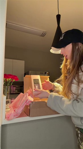 Breezy Bri (@ghostgirlbreezy)’s videos with original sound - Breezy Bri