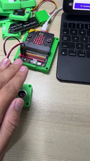 Ultrasonik sensor with Microbit