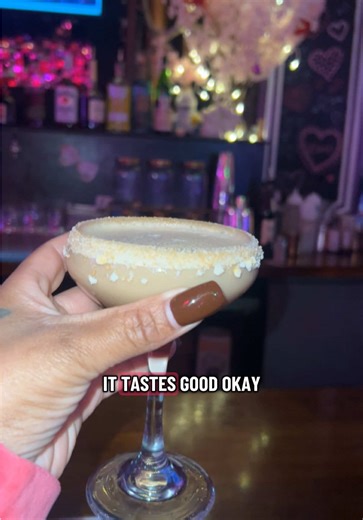 Come to the elephant, espresso, martini bar.📍1500 Locust street. For happy hour 4pm-6pm #happyhour #espresso #martini #fy #philly @