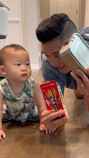 Pocky or Mystery Box?!