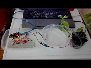 Sistema de riego hecho con Arduino y sensores de luz, temperatura y humedad