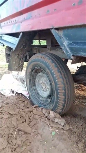Tricks to deal with spinning car tires #shorts