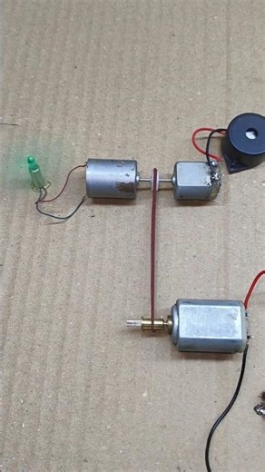 How to Make Free Electricity Generator at Home 💡 | DIY Science Project
