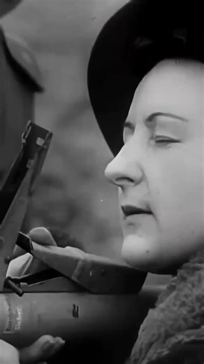 Rare Moment: Civilians Handle Panzerfaust With Minimal Recoil! #truestory #worldwar2