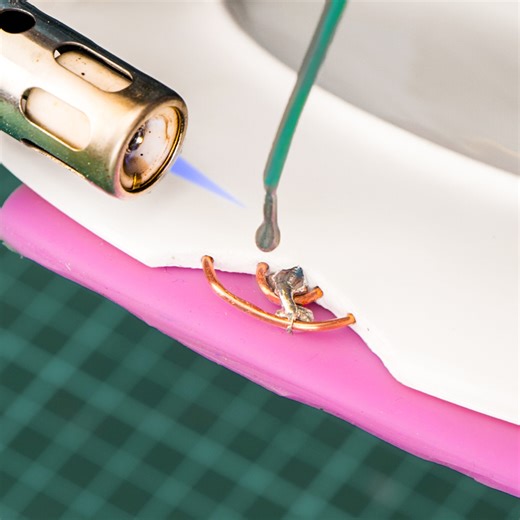 An ancient restoration technology for home goods 🏺