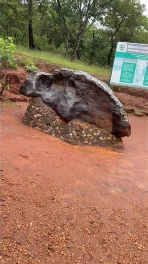 Meteorite ☄, Mbozi District, Mbeya Region, Tanzania 🇹🇿