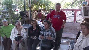 534 reactions · 69 shares | Me reuní con vecinos de Las Amapolas con quienes seguiremos trabajando en conjunto para hacer frente a los problemas de su colonia; unidos sacaremos adelante a nuestras familias. | Flor Ayala | Facebook