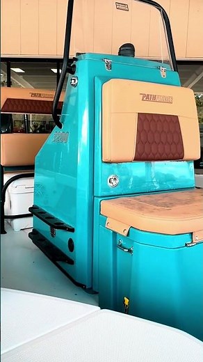 The Pathfinder 2200 TRS — built for anglers who want performance, versatility, and style! 🎣🚤