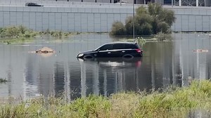 Clean up begins after at least one dead in heavy UAE rain, floods