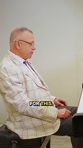 Try conducting yourself to feel the flow - every slur and every phrase! #PianoPractice #MusicalMovement #LearnPiano #PianoTips | Pianist