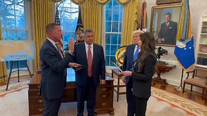 Sean Curran, the new director of the United States Secret Service, was sworn in by Kristi Noem, secretary of Homeland Security, with President Trump by his side. A big congratulations to you, Sean! | Sam,Matilda and Henry The Savvy Dachshunds