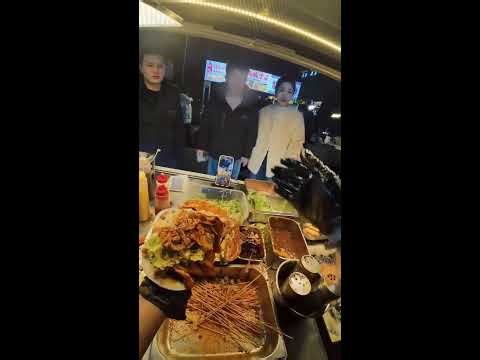 Uncut POV | Oversized Flatbread Prep & Meat Filling | Real-Time Vendor Rhythm