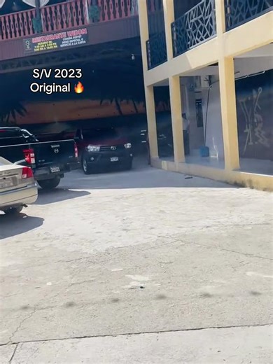 Una belleza Toyota hilux año 2023 turbo diésel 2.4 original nunca chocado en muy buenas condiciones solo de ponerle la llave 🔑 ✅ interesados al privado #viralvideo #sevende #toyotahilux #bendiciones🌹❤️🙌🏻🙌🏻🙏 #toyota