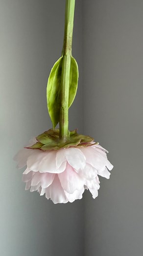 A little behind the scenes — making the stem for my peony flower candle 🌿 Wax melting, mold ready, magic in progress ✨ Stay tuned for part two! 😊 #flowercandle #candlemaking #candles #handmade | Candles - Flowers Handmade