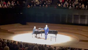 La fille du régiment! One of my last encores on a wonderful evening at the Philharmonie Paris. Thank you, Paris! Vincenzo Scalera, piano Les Grandes Voix - Les Grands Solistes | Juan Diego Flórez