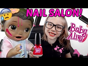 BABY ALIVE goes to the NAIL SALON! The Lilly and Mommy Show! The TOYTASTIC Sisters! FUNNY KIDS SKIT!