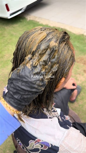 Benefits of Henna for Hair Care