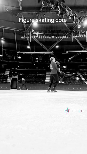 Throwback kiss spin video still working on it 🤩🙌 #hardworkpaysoff #iceskating #goviral #trendy #blackpoolicearena #love #passion #figureskating #skatinglove