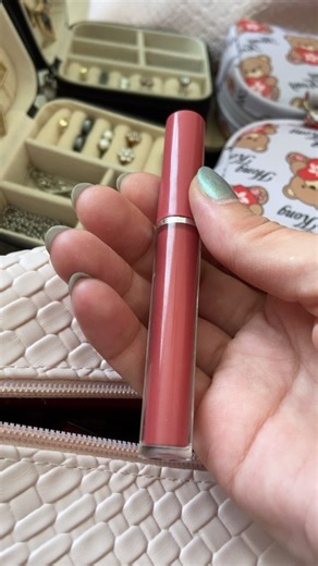 Ripley on Instagram: "Excited about the summer ..? 朗邏 . . . . . #Fresh #InnerGlow #Softness #Details"