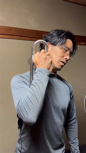 【ポータラップ】 特殊伐採で必要なポータラップです。 樹上で切った枝や幹を摩擦をかけながら下ろしていく道具です。必須道具です。 【Porta-Wrap】 The Porta-Wrap is an essential tool used in technical tree removal. It allows branches and logs cut in the tree to be lowered safely to the ground while applying controlled friction. This is a must-have piece of equipment for professional arborists. #アーボプラス #特殊伐採 #林業 #京都 #arborplus | 株式会社アーボプラス
