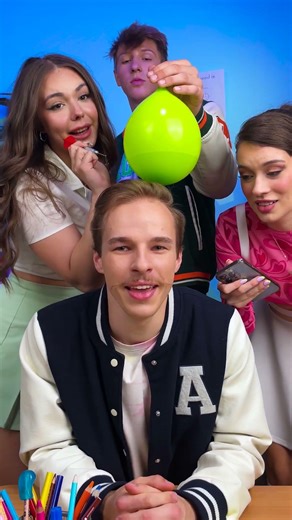 Die Lustigsten Songtexte – Freunde Herausforderungs-Edition! #shorts