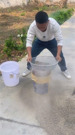 Big vs. Small Sand and Stones Screening: A Masterclass